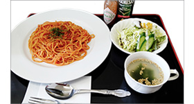 ナポリタン　830円