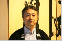 おいしい　ミネラルたっぷり　玄米糀みそ